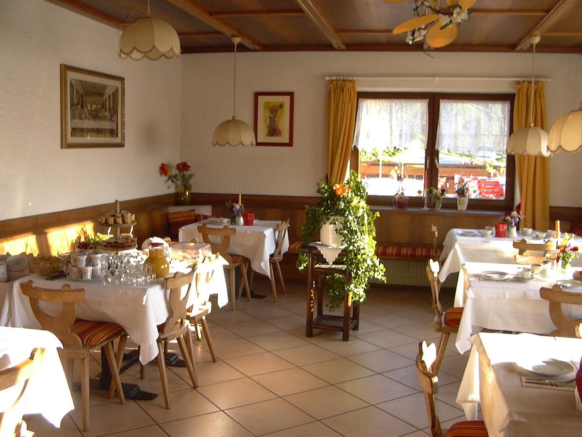Pension Schoenblick Campo di Trens Exterior photo